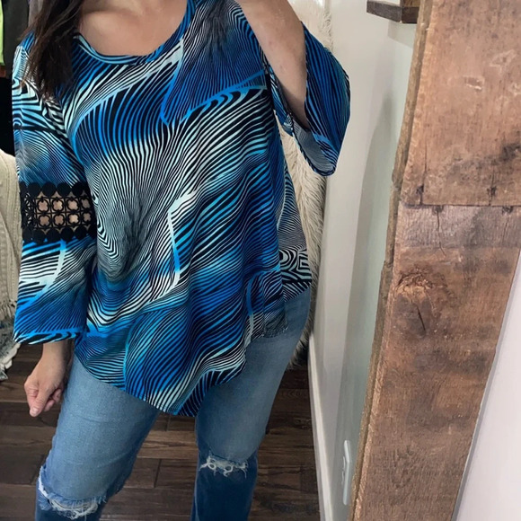Blue top size XLarge - Picture 1 of 3